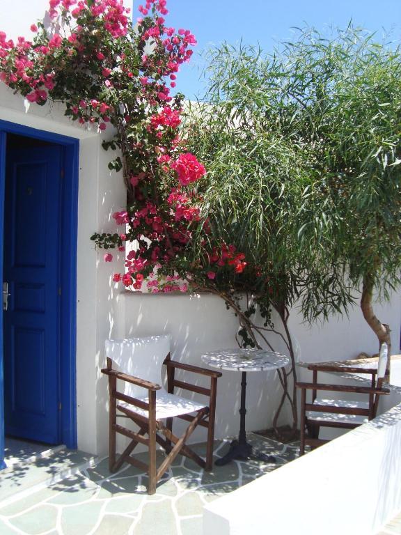 Evgenia Rooms And Apartments Folegandros Town ภายนอก รูปภาพ
