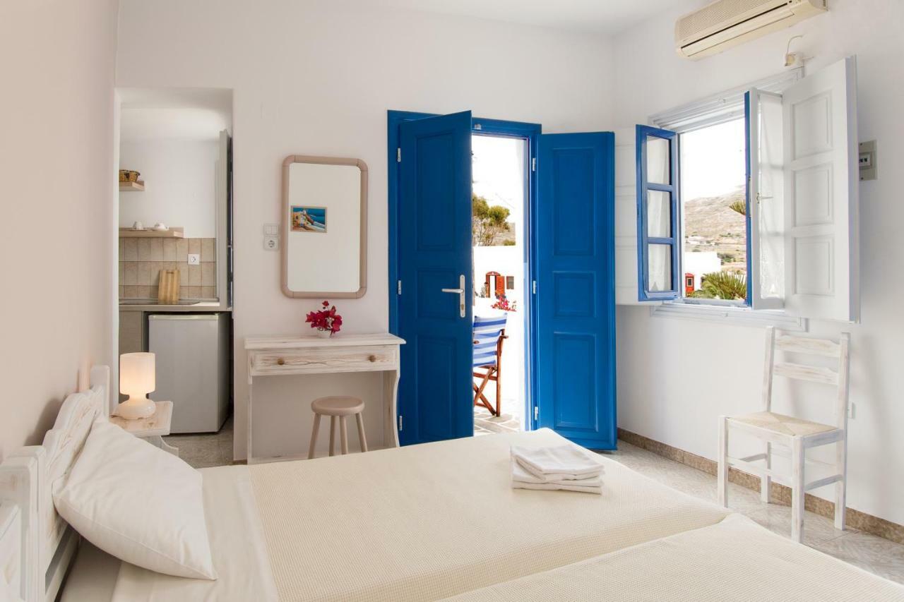 Evgenia Rooms And Apartments Folegandros Town ภายนอก รูปภาพ